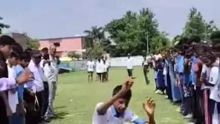 चौसा: चौसा उच्च विद्यालय के खेल मैदान में गोला फेंक, ऊंची कूद व साइकिल दौड़ प्रतियोगिता का आयोजन