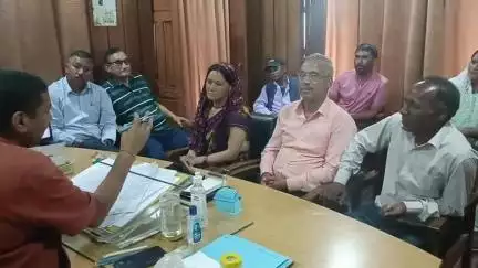 चमोली: नगरपालिका परिषद गोपेश्वर क्षेत्र के मूल गांवों में भवन कर का नोटिस थमाने के बाद लोगों में आक्रोश, पहुंचे पालिका कार्यालय