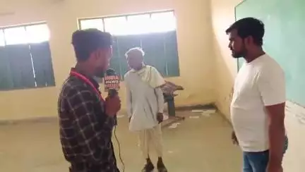 शिवपुरी जिले करेरा तहसील के अंतर्गत ग्राम पंचायत सलैया शासकीय एकिकृत हाई स्कूल बना कुआं कचरा का अड्डा शिक्षक