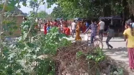 समस्तीपुर: सिलौत गांव में बकाया पैसे के विवाद में मारपीट, एक पक्ष के तीन लोग जख्मी, पुलिस मौके पर पहुंची