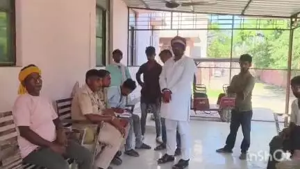 खलीलाबाद: मगहर के रसुलपुर रेलवे ट्रैक पर लगभग 65 वर्षीय वृद्ध की हुई मौत, मोर्चरी हाउस पर हो रहा पीएम