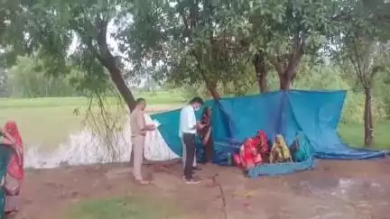सवायजपुर: हरपालपुर क्षेत्र में संदिग्ध परिस्थितियों में पेड़ से लटकता मिला किसान का शव
