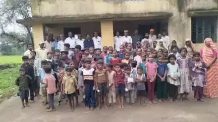 झौथरी: एकलव्य संस्कार केंद्र जाम्बूडी में प्रवेशोत्सव कार्यक्रम आयोजित, वक्ताओं ने कहा- शिक्षा के साथ संस्कार भी दिए जाते हैं