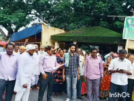 जामताड़ा: जामताड़ा में डीवीसी गैट के पास विस्थापितों का धरना प्रदर्शन
