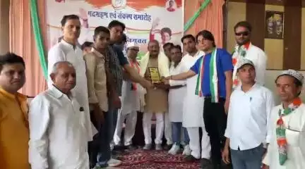 आज जिला एटा के ग्रीन गार्डन में जिला पदाधिकारियों एवं ब्लॉक अध्यक्ष के स्वागत एवं शपथग्रहण सम्मलेन में शामिल हुआ..