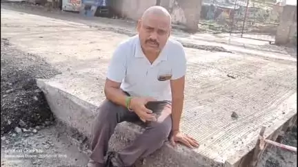 मैहर: घंटा घर से देवी जी तक बन रहे मार्ग पर ब्लॉक कांग्रेस अध्यक्ष प्रभात दुवेदी ने उठाए सवाल