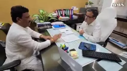 वर्धा: पुलगाव चे रेल्वे गेट सुरू करण्यासाठी आमदार राजेश बकाणे थेट मुंबई रेल्वे कार्यालयात:मध्य रेल्वे उपप्रबंधकांची भेट
