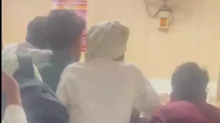 नूह: नगीना के पंजाब नेशनल बैंक में काम न होने से लोग परेशान, वीडियो वायरल