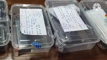 खूंटी: बिरहू के पास से पुलिस ने पीएलएफआई के चार सदस्यों को किया गिरफ्तार, एसपी ने प्रेस वार्ता कर दी जानकारी