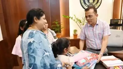 जांजगीर: प्रधानमंत्री केयर फॉर चिल्ड्रन योजना के लाभान्वित बच्चे कलेक्टर से मिलकर हुए उत्साहित
