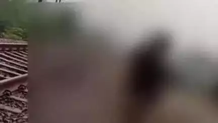 प्रतापगढ़: दादूपुर गांव में भट्टे के समीप ट्रेन से कटकर वृद्ध की मौत, मौके पर पहुंची पुलिस पहचान करने में जुटी