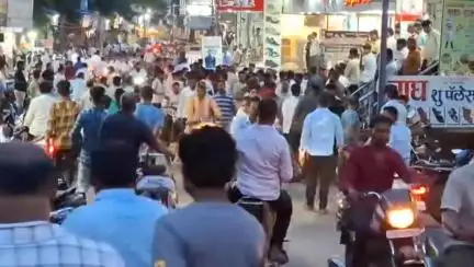 राहुरी: शहरातील भर पेठेमध्ये दोन गटात तुफान राडा
