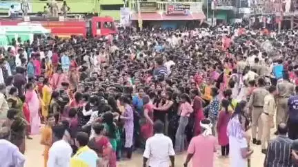 ବାରିପଦା ମ୍ୟୁନିସିପାଲଟି: ବର୍ଷା ସହିତ ଭକ୍ତ ସମୁଦ୍ର ଭିତରେ ସମାପନ ହେଲା ଦ୍ଵିତୀୟ ଶ୍ରୀକ୍ଷେତ୍ର ବାରିପଦାର ବାହୁଡ଼ା ଯାତ୍ରା; ଲକ୍ଷ ଲକ୍ଷ ଲୋକଙ୍କ ସମାଗମ