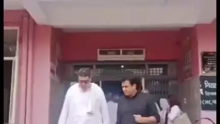रामपुर मनिहारन: नानौता पहुंचे कांग्रेस नेता काजी नोमान मसूद, फूड प्वाइजनिंग के पीड़ितों से मिलकर जाना हाल, परिजनों को बंधाया ढांढस