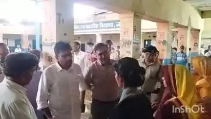 वल्लभनगर: नवानिया व किकावास पंचायत में आयोजित अंत्योदय शिविर का कलेक्टर नमित मेहता ने किया निरीक्षण, आमजन को मिला योजनाओं का लाभ