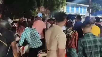 ଆନନ୍ଦପୁର: ଛେନାପଦି ଛକରେ ବାଇକ ସାଇଟ ମରାକୁ ନେଇ ଉତ୍ତେଜନା
