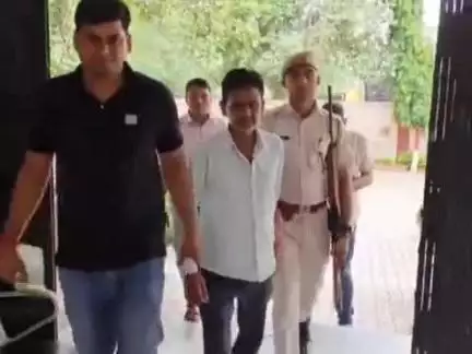 छोटीसादड़ी: छोटी साड़ी पुलिस ने यूपी के एटा से कारतूस व असलाह सप्लायर और गन हाउस संचालक को किया गिरफ्तार
