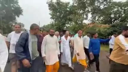 खालवा: छिंदवाड़ा सांसद बंटी साहू पहुंचे खेड़ी, भाजपा कार्यकर्ताओं ने किया स्वागत