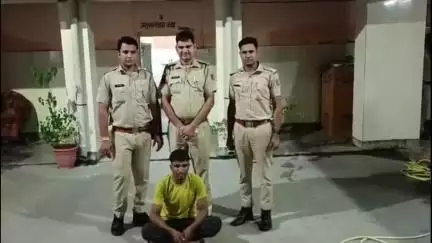 लाडपुरा: कोटा की कुन्हाड़ी थाना पुलिस ने 85.57 टन अवैध बजरी पकड़ी, ट्रेलर समेत आरोपी गिरफ्तार, लाखों की रेत ज़ब्त की गई