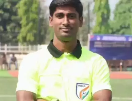 कानपुर: यूपी से इकलौते नेशनल फुटबॉल रेफरी बने देबू जीत सिंह, ग्वालियर में रेफरी कैटेगरी 1 फिटनेस टेस्ट का हुआ कार्यक्रम