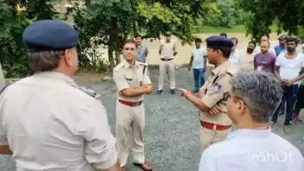 आष्टा: मोहर्रम त्यौहार को देखते हुए पुलिस अधीक्षक सीहोर ने आष्टा शहर में किया भ्रमण व निरीक्षण