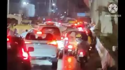 हुज़ूर: भोपाल में बारिश से लगा 3 किमी लंबा जाम, एमपी नगर से रानी कमलापति स्टेशन तक रेंगते रहे वाहन