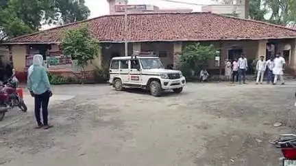 दुर्गावती: गोरार गांव से बच्चा चोरी कर भाग रहे एक आरोपी को दुर्गावती पुलिस ने गिरफ्तार कर जेल भेजा