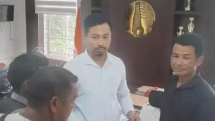 কাঞ্চনপুর: তিন দফা দাবিতে কাঞ্চনপুরের ব্রু পুনর্বাসন কেন্দ্রের বাসিন্দাদের কাঞ্চনপুর মহকুমার শাসকের নিকট ডেপুটেশন প্রদান