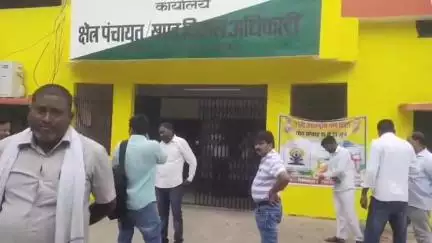 बीकापुर: विकासखंड तारुन के 16 ग्राम पंचायतों सहित जनपद में 123 ग्राम पंचायतों में स्थापित होगी डिजिटल लाइब्रेरी, जारी हुआ निर्देश