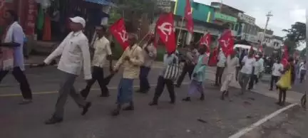 মানবাজার ২: ৯ ই জুলাই বাংলা বনধের সমর্থনে আঁকরোতে মিছিল CPIM এর