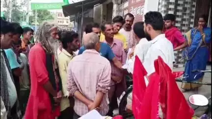 ताजपुर: ताजपुर में भाकपा माले द्वारा मतदाता पुनरीक्षण कार्य वापस लेने की मांग को लेकर जन संवाद कार्यक्रम आयोजित