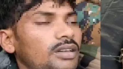 गडचिरोली: गडचिरोलीच्या सिमे जवळील बिजापूरच्या जंगलात  सुरक्षा दल आणि नक्षलवाद्यांमध्ये  चकमक, 8 लाख रुपयांचा इनामी नक्षली ठार