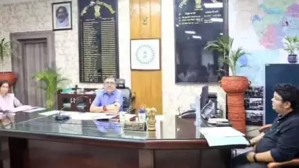 चास: बोकारो डीसी ने जिले में लगातार हो रही बारिश को लेकर अलर्ट जारी किया, अधिकारियों को दिए निर्देश