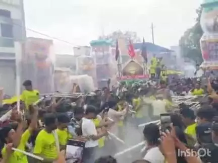 कन्नौद: ताज़ियों का कर्बला में विसर्जन, पुलिस व युवकों ने एंबुलेंस के लिए दौड़कर बनाया रास्ता
