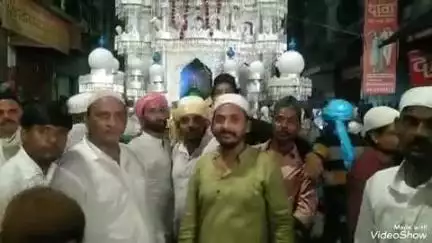 खबर औरैया से मोहर्रम पर मातमी माहौल में निकला ताजिया जुलूस