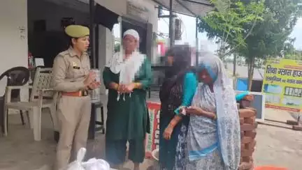 गभाना: गभाना, अलीगढ़ पुलिस ने मिशन शक्ति अभियान-5 चलाया, महिलाओं और बालिकाओं को किया जागरूक