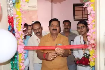 ರಾಯಬಾಗ: ಪಟ್ಟಣದ ಸರ್ಕಾರಿ ಆಸ್ಪತ್ರೆಯಲ್ಲಿ ಆಶಾಕಿರಣ ದೃಷ್ಟಿ ಕೇಂದ್ರವನ್ನು ಉದ್ಘಾಟಿಸಿದ ಶಾಸಕ ದುರ್ಯೋಧನ ಐಹೊಳೆ