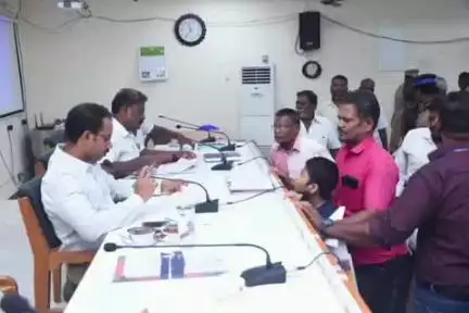 சங்கரன்கோயில்: மாவட்ட ஆட்சியர் அலுவலகத்தில் நடைபெற்ற மக்கள் குறை தீர்ப்பு நாள் முகாமில் பல்வேறு நலத்திட்ட உதவிகள் வழங்கப்பட்டன