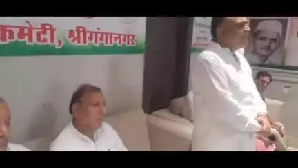 ब्लॉक एरिया में कांग्रेस कार्यकर्ताओं ने विभिन्न मांगों को लेकर की बैठक, जिला कलेक्टर को सौंपा ज्ञापन