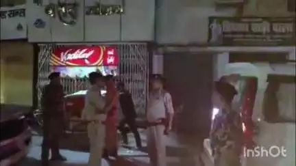 आरा: भोजपुर पुलिस पुलिस कप्तान रात्रि में निकले शहर की सुरक्षा व्यवस्था का जायजा लेने अलग-अलग जगह का किये निरक्षण