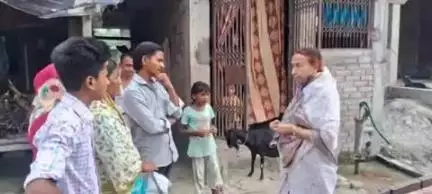 वैशाली: पूर्व मंत्री बिना शाही ने मझौली पंचायत में महिला सम्मान योजना को लेकर कांग्रेस कार्यकर्ताओं को किया जागरूक