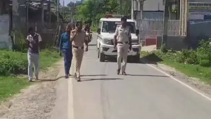 त्रिवेणीगंज: त्रिवेणीगंज में दिनदहाड़े लूट, 6 नकाबपोश अपराधियों ने मैनेजर से 5.07 लाख रुपये लूटे