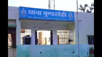 बालोद: चंदनबिरही में चरित्र शंका को लेकर पति ने पत्नी की बेरहमी से की मारपीट, पत्नी ने खा लिया जहर, मौत के बाद आरोपी गिरफ्तार