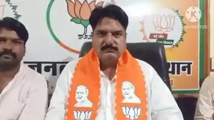 नावां: राज्य मंत्री विजय सिंह चौधरी ने नावाँ विधानसभा क्षेत्र के विभिन्न गांवों का दौरा किया, कार्यकर्ताओं से की मुलाकात