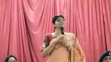 హిమాయత్ నగర్: నేటి యువత మార్గదర్శకులుగా నిలిచే దిశగా తమ భవిష్యత్తును నిర్మించుకోవాలి: దోమలగూడలో జిల్లా కలెక్టర్ హరిచందన