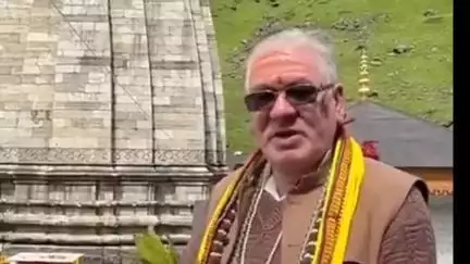 रुद्रप्रयाग: सावन मास में भगवान शिव को ब्रह्म कमल अर्पित कर उन्हें प्रसन्न करने की तीर्थ पुरोहित उमेश पोस्ती ने दी जानकारी