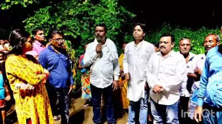 বর্ধমান ২: বিধায়ক তহবিল থেকে নপাড়া এলাকায় উচ্চবাতিস্তম্ভের উদ্বোধন করলেন বিধায়ক