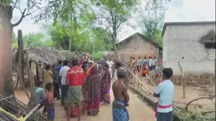 ଛେଣ୍ଡିପଦା: ଝୀଂଟିପାଳ ଗ୍ରାମରେ ଘରୋଇ ଋଣ ଚାପରେ ଯୁବକଙ୍କ ଆତ୍ମହତ୍ୟା