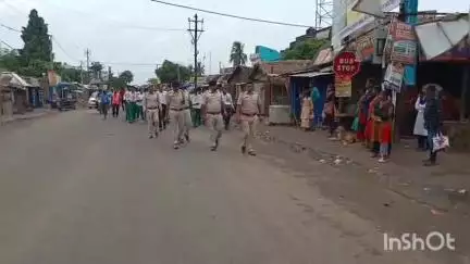 জামালপুর: সেহারা বাজার ট্র্যাফিক পুলিশের উদ্যোগে বিভিন্ন সচেতনতার মাধ্যমে পথ নিরাপত্তা সপ্তাহ পালন