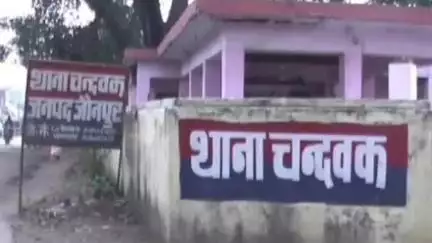 केराकत: हिसामपुर बाजार में चोरों ने दुकान का ताला तोड़कर कीमती सामान किया चोरी